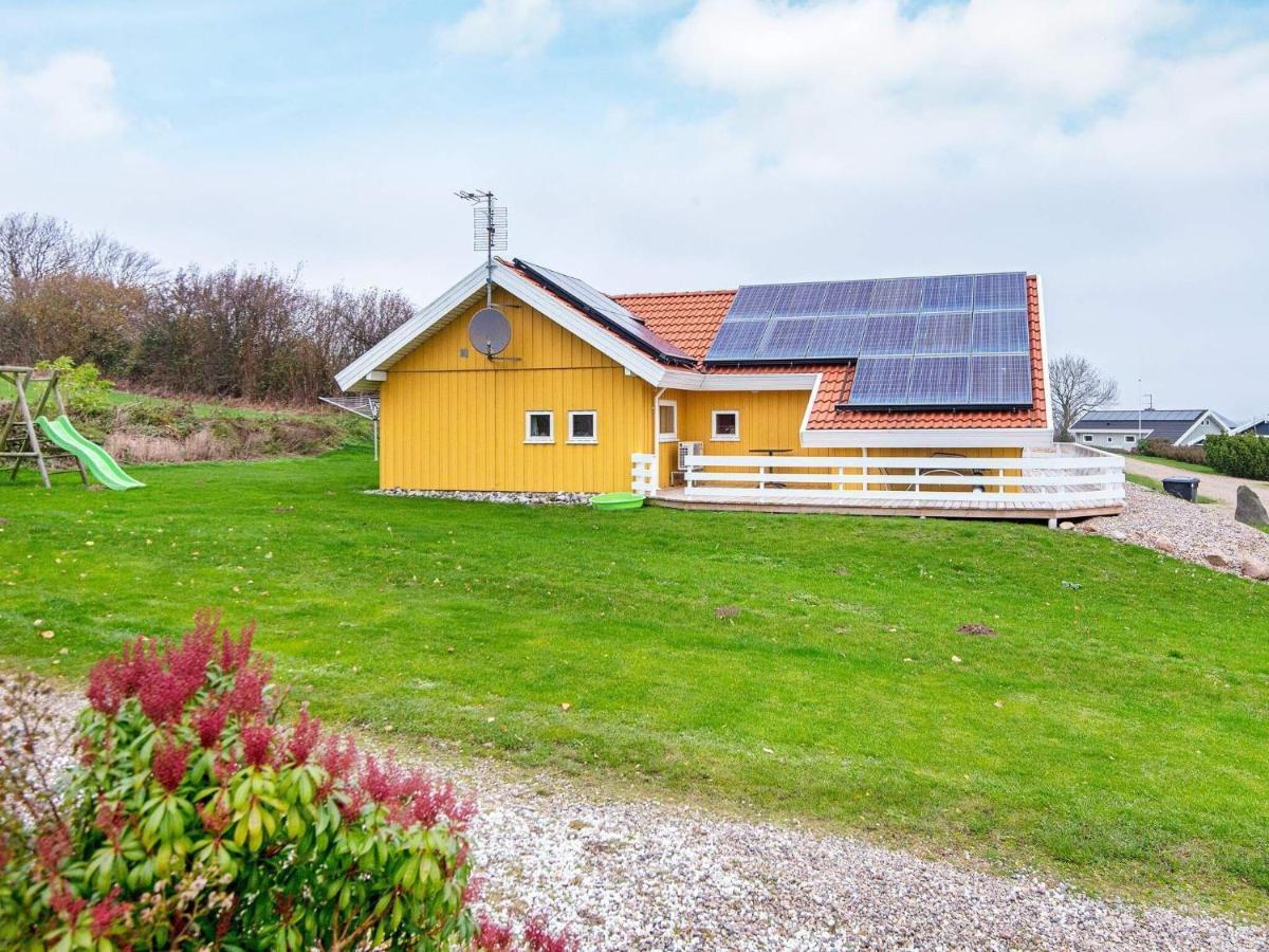 8 Person Holiday Home In Nordborg Room photo